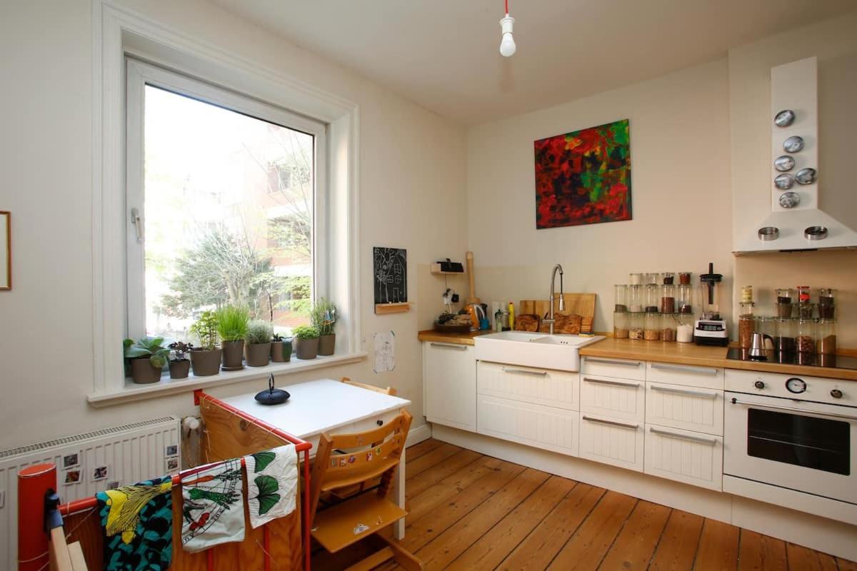 Family Friendly Funhouse Centrally Located In Ottensen Hamburgo Exterior foto